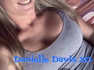 Danielle_Davis_XO