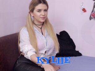KYLIIE_
