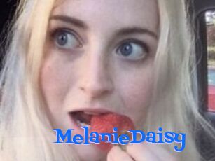 Melanie_Daisy