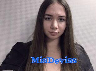 MiaDeviss