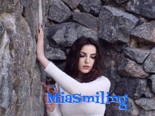 MiaSmiling