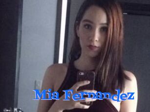 Mia_Fernandez