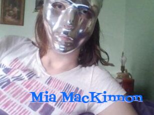 Mia_MacKinnon
