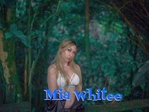Mia_Whitee