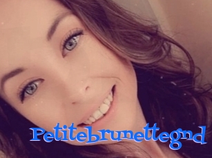 Petitebrunettegnd